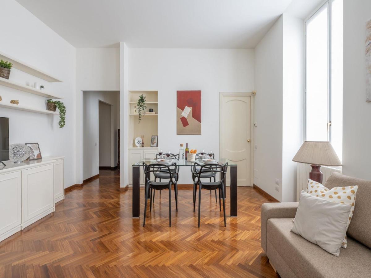 The Best Rent - Gorgeous Two-Bedroom Apartment In Porta Nuova District Mailand Exterior foto
